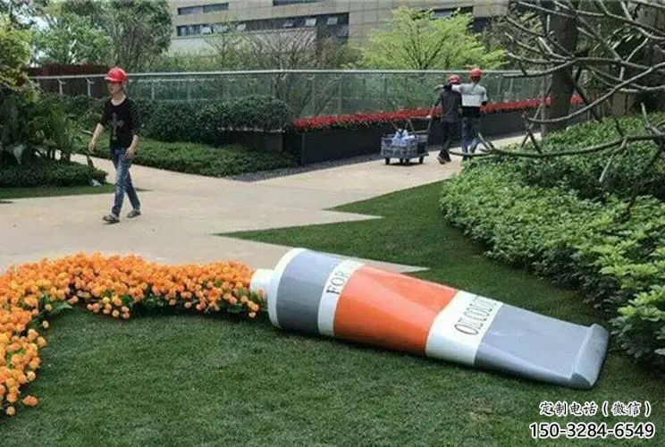 創意牙膏雕塑通用 公園牙膏雕塑 彩繪雕塑擺件生產
