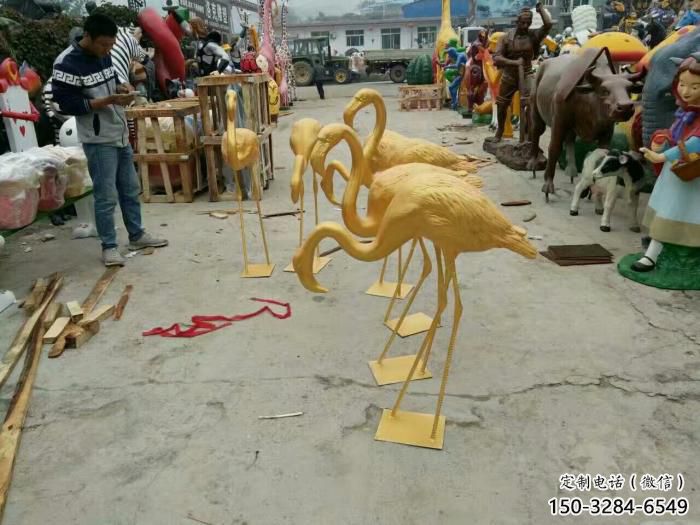 玻璃鋼創意火烈鳥雕塑 步行街店門口雕塑 影視劇小品