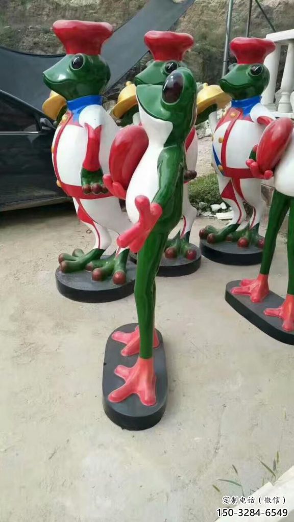 玻璃鋼青蛙雕塑廠家 門口創(chuàng)意雕塑 售樓處小品