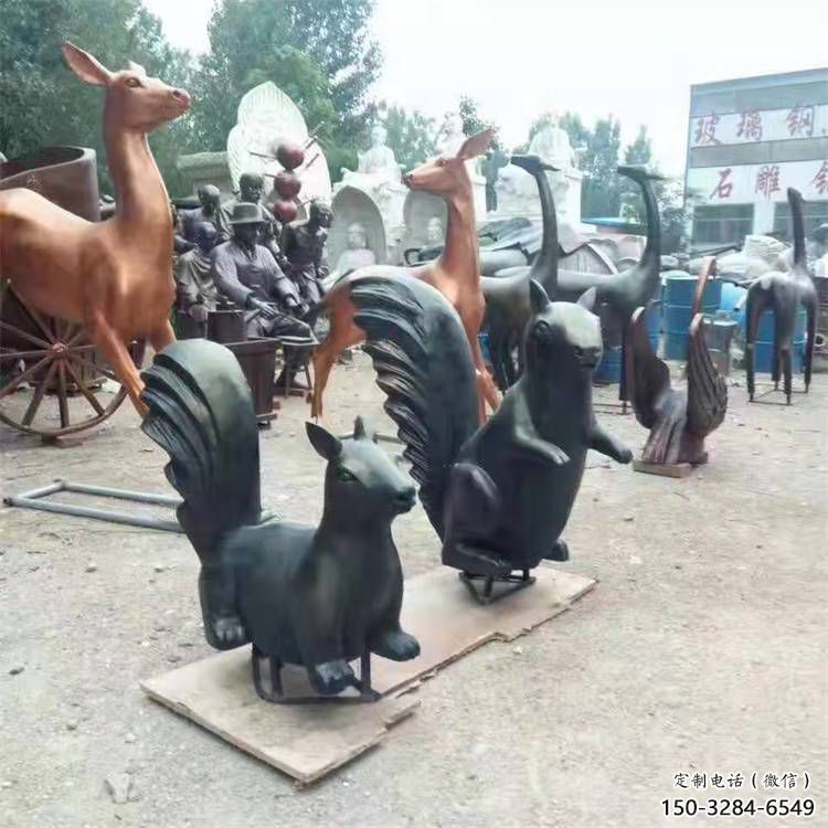 銅松鼠雕塑廠家，動物景觀擺件，仿古元素設計 (9)