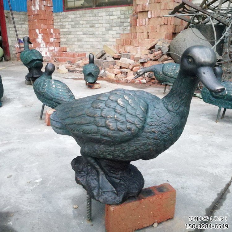 鴨子雕塑廠家，仿真動物， 公園廣場街頭擺件 (12)