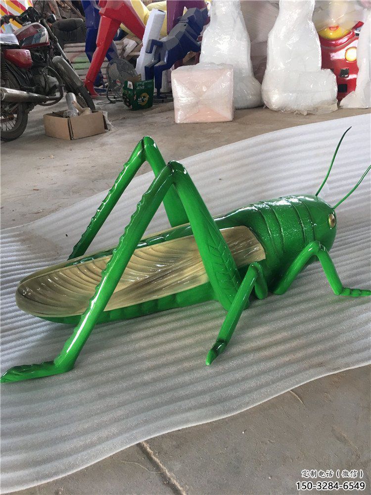 大型蟈蟈雕塑 門口創意雕塑 售樓處小品