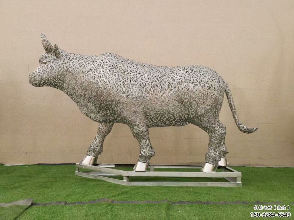 庭院小牛雕塑，動物主題，鏤空工藝