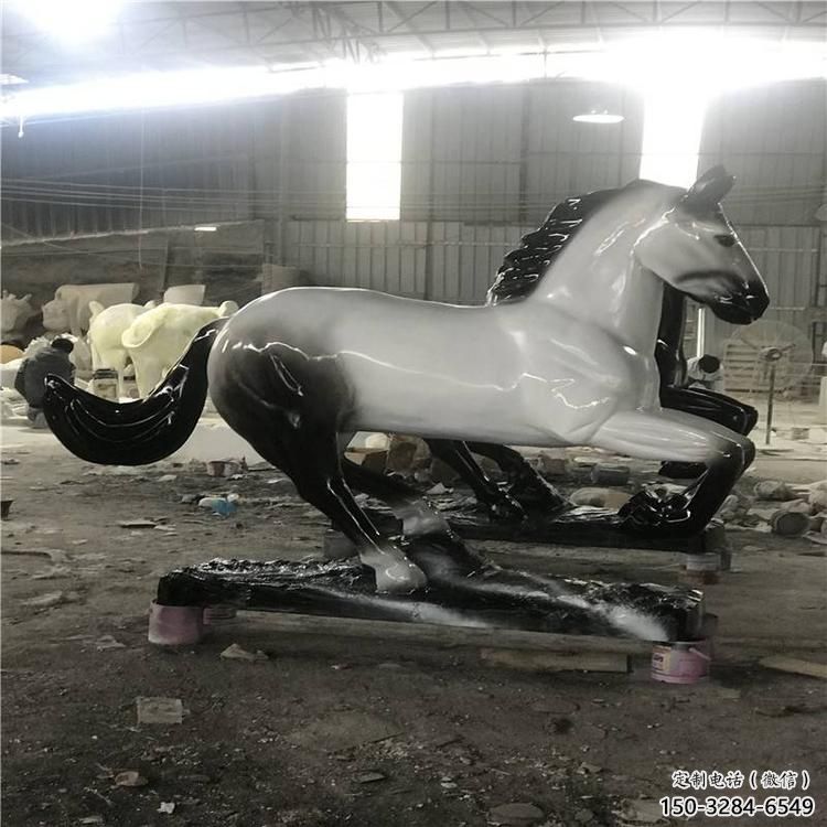 廣場戰(zhàn)馬雕塑，動物擺件，仿古工藝