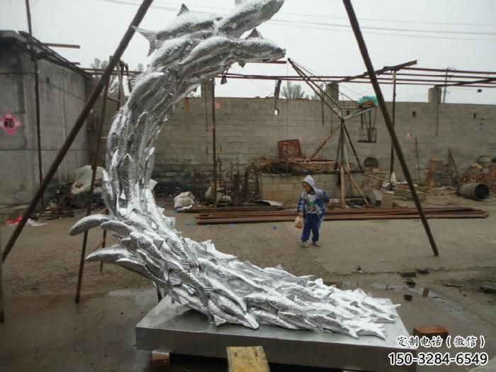 公園魚(yú)形雕塑，噴砂發(fā)光雕塑，鑄銅工藝