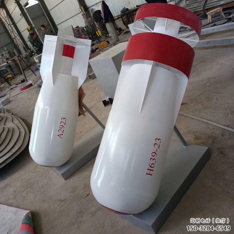 草地火箭雕塑 現代校園小品 大型雕塑