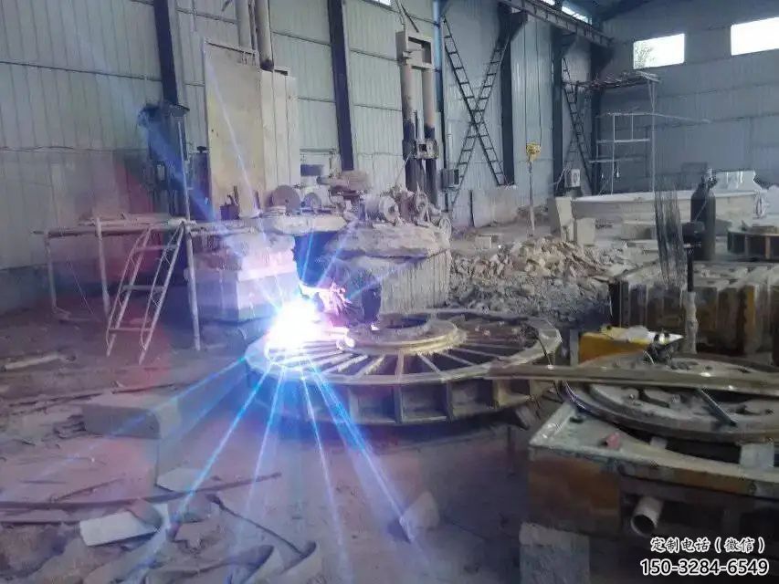 彩繪水車雕塑廠家 景觀雕塑 街頭仿古雕塑