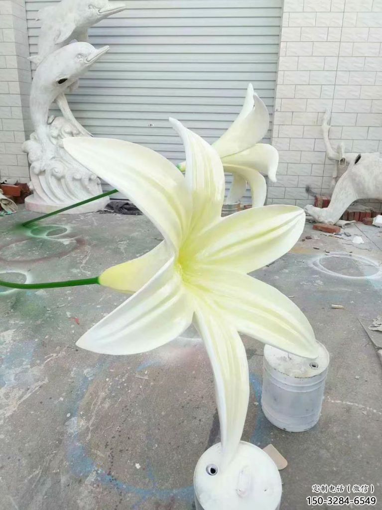 噴漆蘭花雕塑 中式村口玉蘭花雕塑 草地雕塑