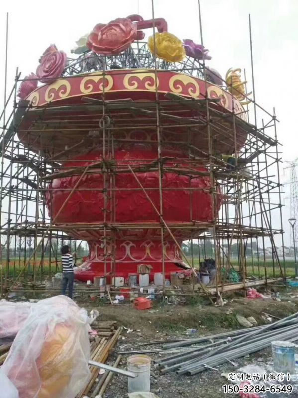 景觀花籃雕塑擺件供需，彩鋼制作，大型鐵藝花籃雕塑公司展品