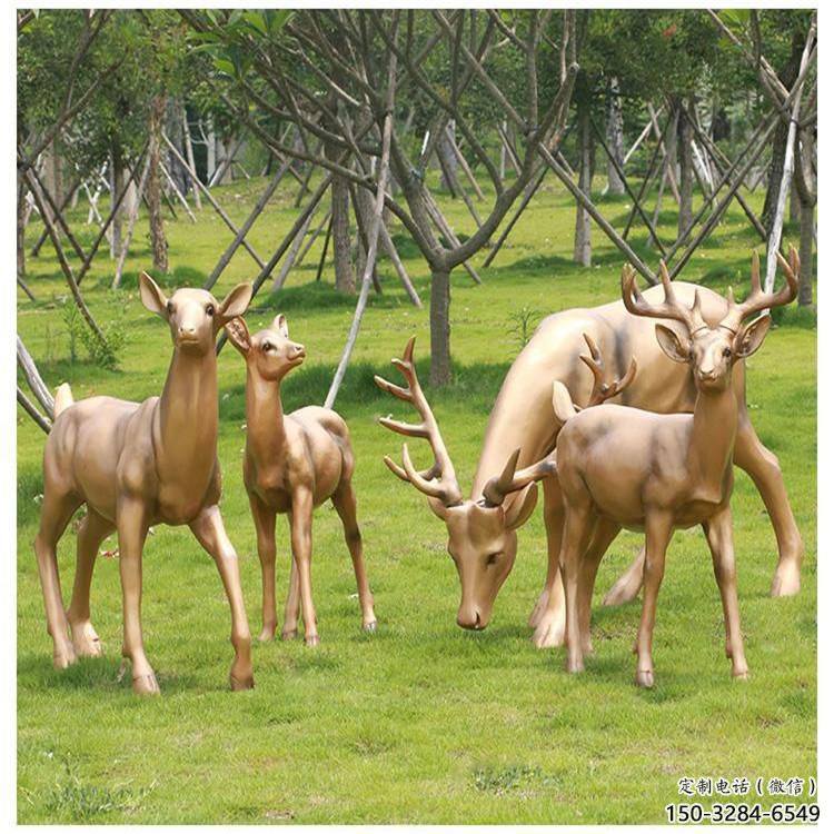 銅小鹿雕塑訂做，景區(qū)案例，藝術(shù)小鹿銅雕塑定制