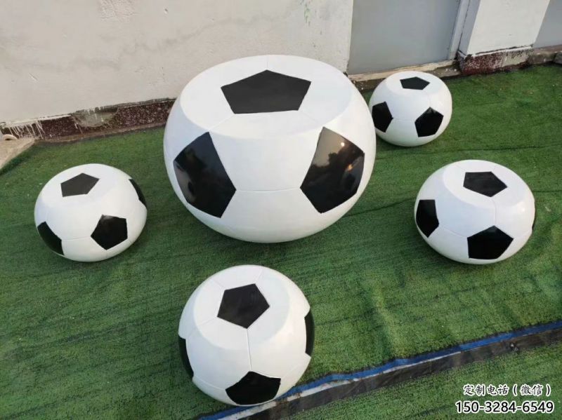 足球坐凳雕塑,仿真藝術(shù)形態(tài)，玻璃鋼坐凳雕塑類型
