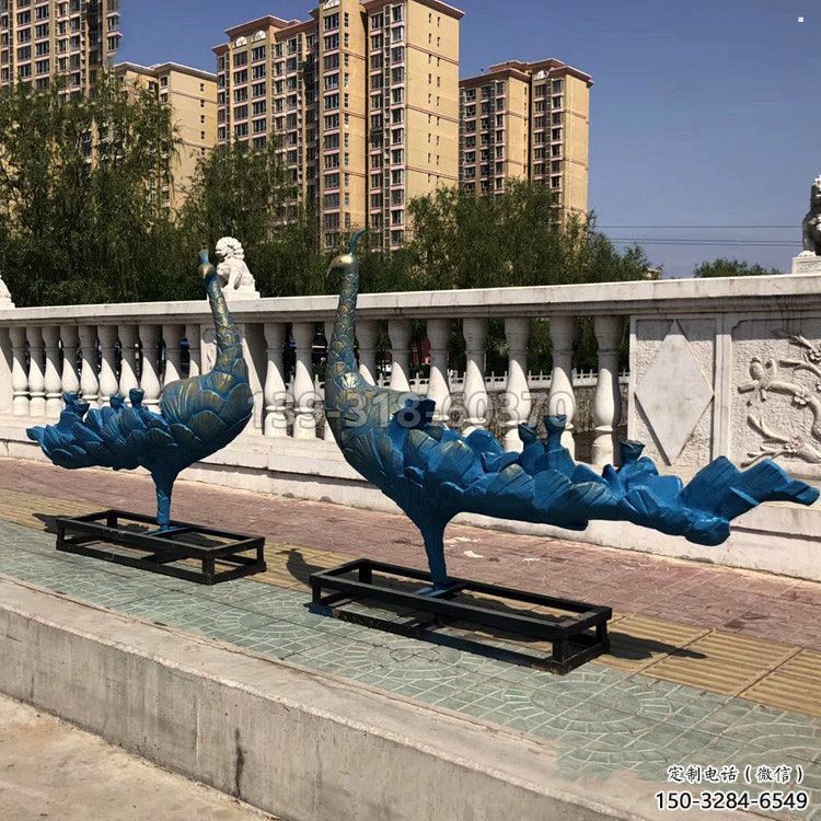 彩繪孔雀雕塑通用，戶外雕塑，戶外仿古孔雀雕塑廠家
