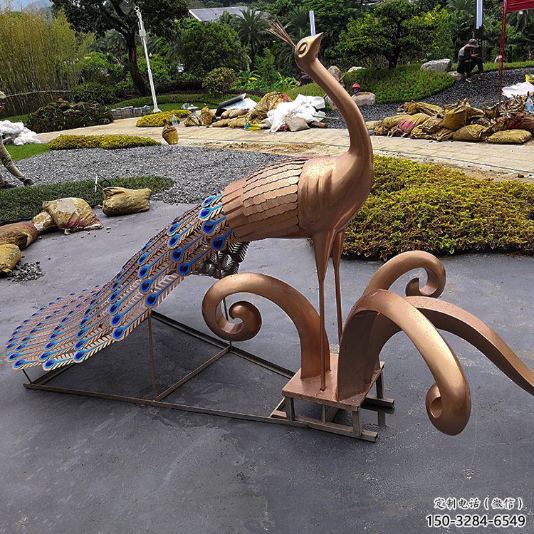 抽象孔雀雕塑預定，公園雕塑，不銹鋼孔雀雕塑承接