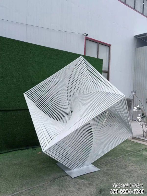 廣場立方體雕塑廠家，市標(biāo)雕塑，鏤空立方體雕塑定制