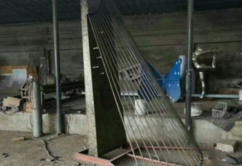 馬頭琴雕塑制造商，小區擺件，不銹鋼馬頭琴雕塑制造商