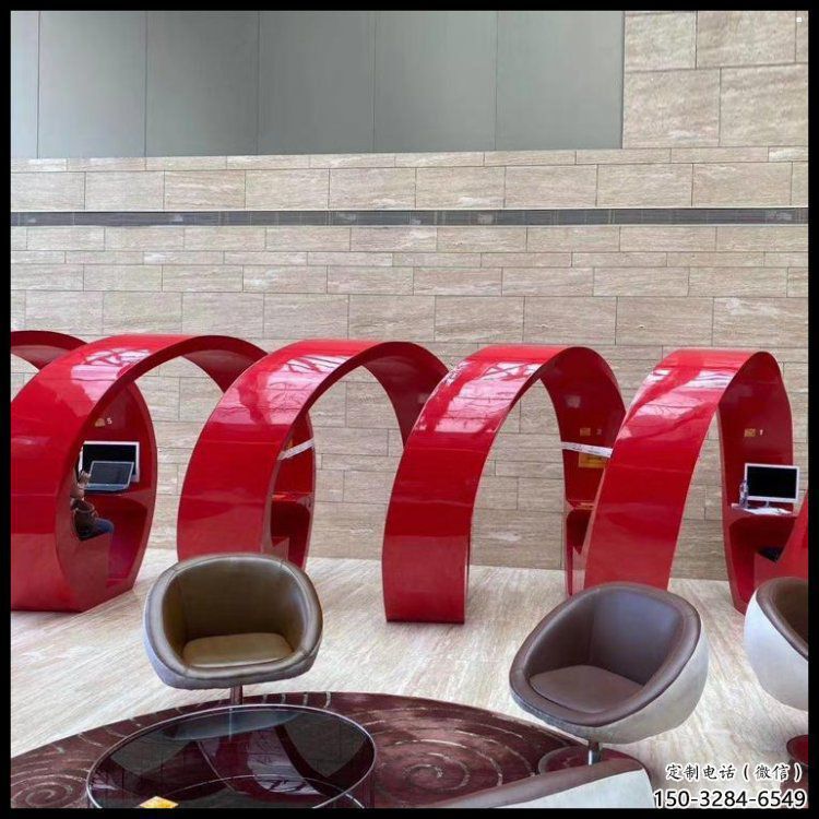 創(chuàng)意坐凳雕塑，膠卷藝術(shù)造型，膠卷坐凳雕塑制作