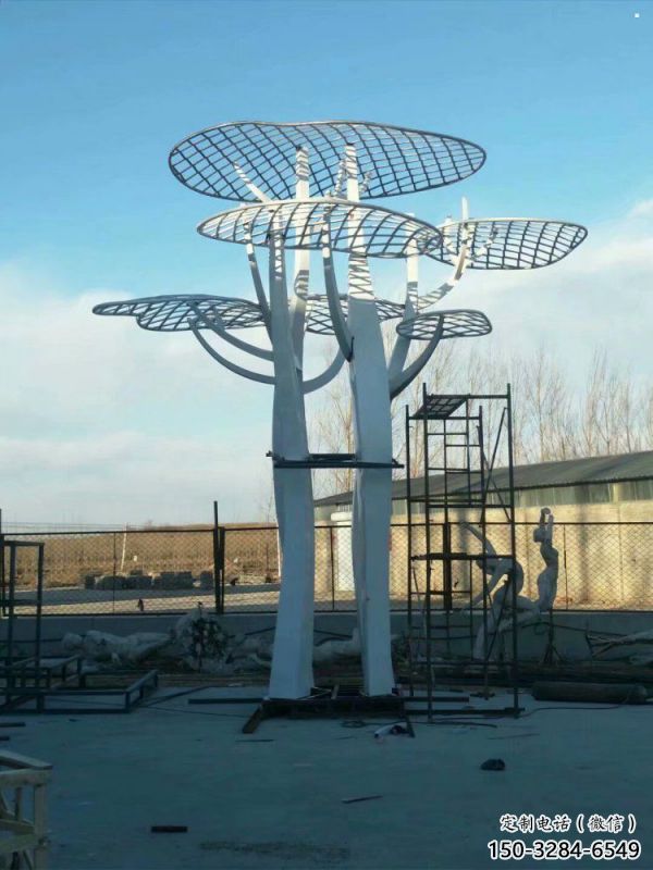 蘑菇樹(shù)雕塑承接，景區(qū)案例，幾何鏤空蘑菇樹(shù)雕塑承接