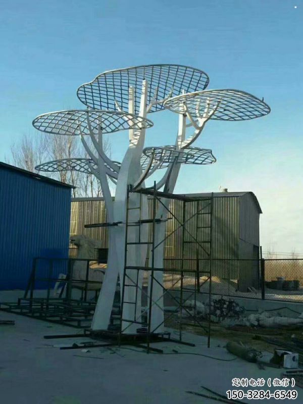 蘑菇樹(shù)雕塑制作，景區(qū)雕塑，城市鏤空蘑菇樹(shù)雕塑提供