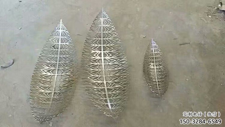 制造鏤空樹葉雕塑廠家，鋼管組合，鏡面鏤空樹葉雕塑常用