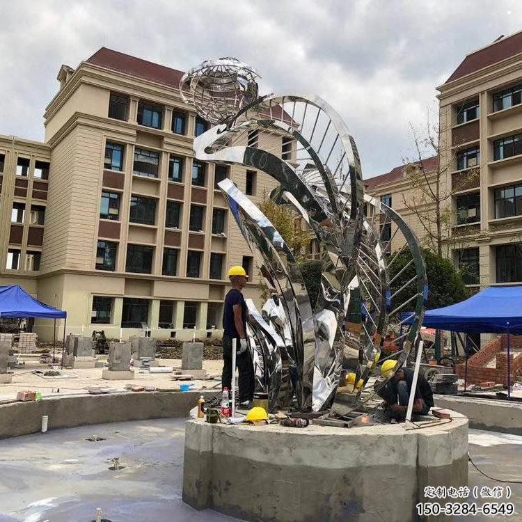 鏡面樹葉雕塑點(diǎn)擊，陸地?cái)[件，不銹鋼鏡面樹葉雕塑預(yù)定