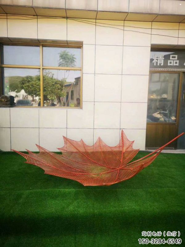 鏤空樹葉雕塑制造，藝術擺件，鐵藝樹葉雕塑訂做廠家