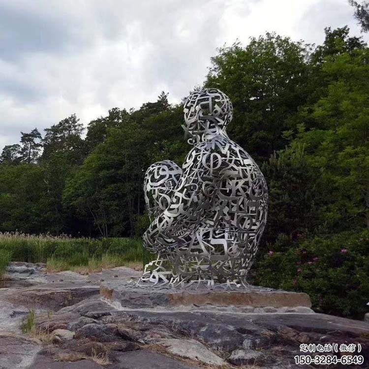 房地產(chǎn)字母雕人物塑，仿古景觀雕塑，噴砂制造