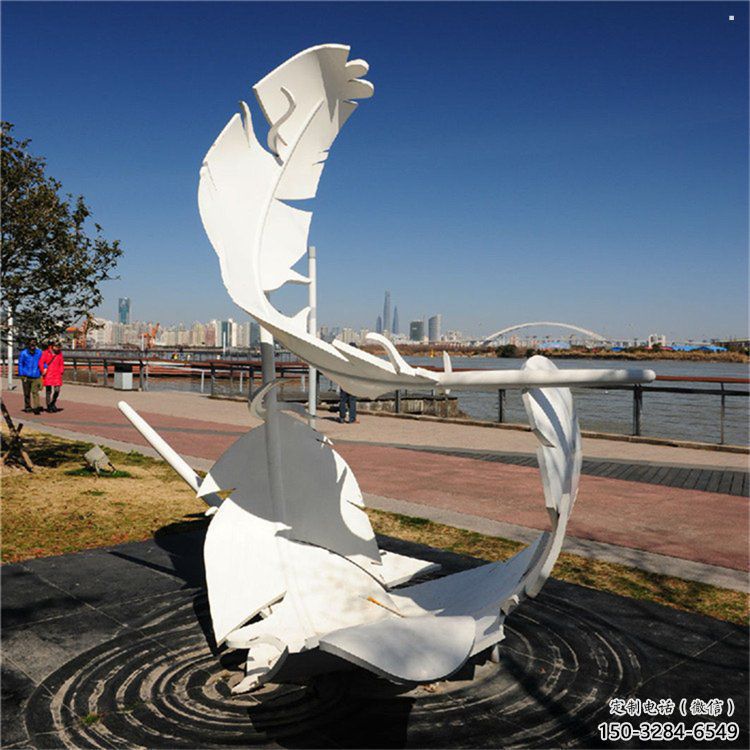 羽毛雕塑選用，小區擺件，大型烤漆羽毛雕塑公司