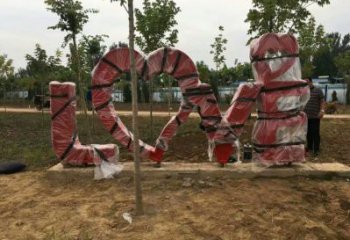 景觀love雕塑造型供需，廣場雕塑，不銹鋼love雕塑選用
