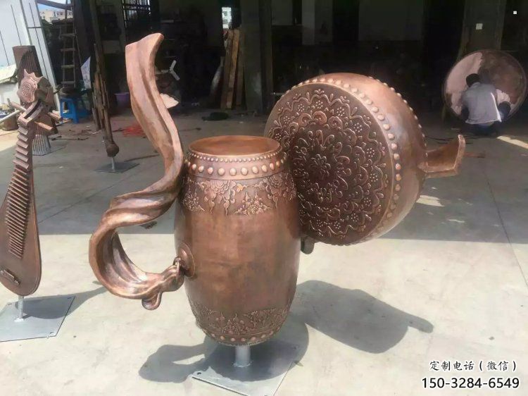 銅鼓雕塑專供，美陳雕塑，社區(qū)銅鼓雕塑預(yù)定