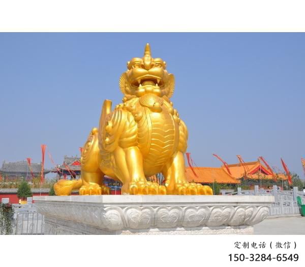 銅陵廣場(chǎng)貔貅雕塑，動(dòng)物彩繪雕塑，抽象效果