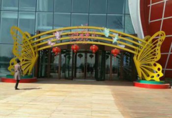 馬尾蝴蝶拱門雕塑，鏤空烤漆效果，不銹鋼小區(qū)標識雕塑