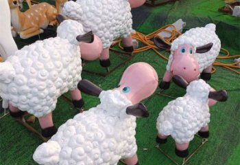 張掖小區小羊雕塑，彩繪動物雕塑，抽象效果