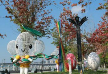 河源戶外鏤空卡通雕塑供應，花園小品，鐵藝卡通雕塑展品