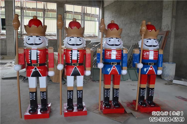 衡水公園撲克雕塑