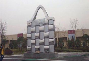 裕華景觀背包雕塑優(yōu)選，陸地擺件，園林不銹鋼背包雕塑供應(yīng)