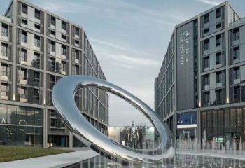 眉山水簾圓環(huán)雕塑，直噴式旱地水景噴泉雕塑