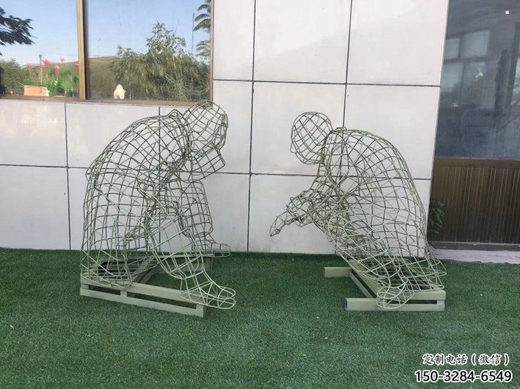 林芝鏤空下棋雕塑供需，廣場(chǎng)雕塑，鐵藝民俗人物雕塑選用