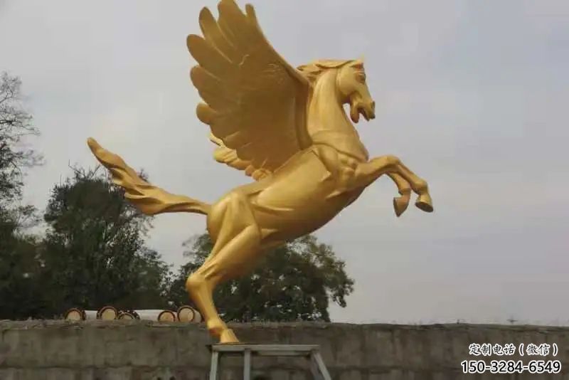 喀什園林金馬雕塑